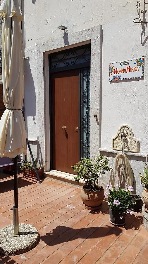 Casa Nonna Mirka Apartment Taormina 0*,  Italy
