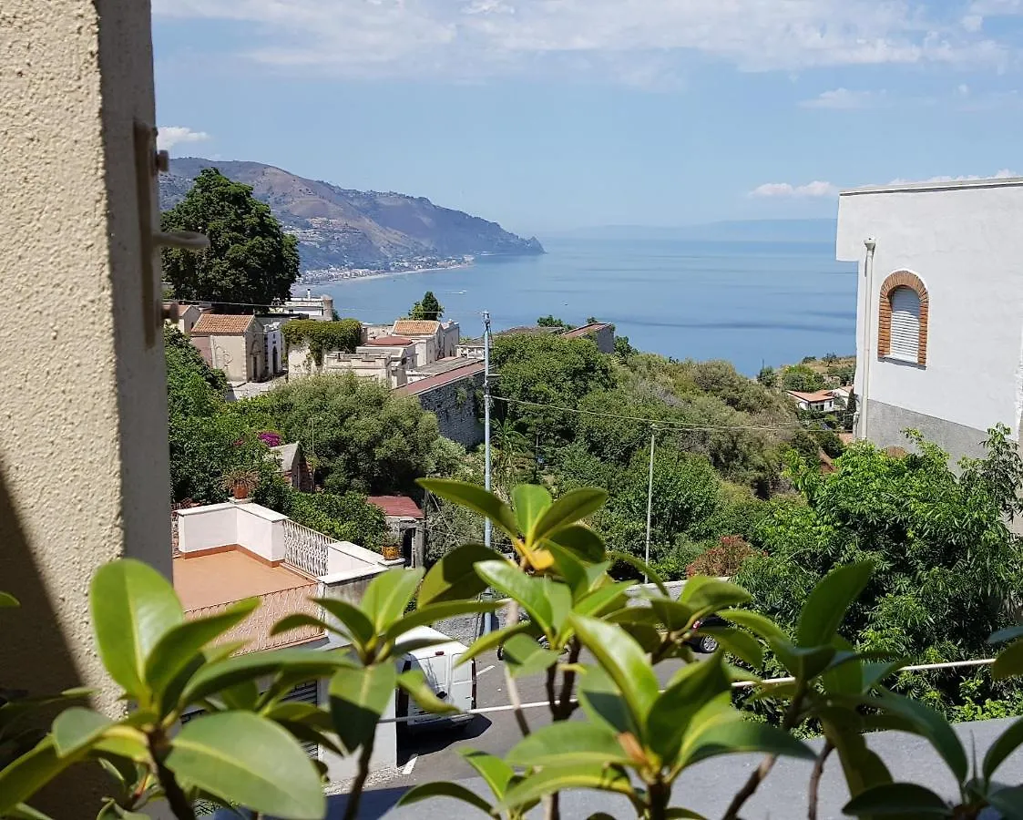 Casa Nonna Mirka Apartment Taormina 0*,  Italy